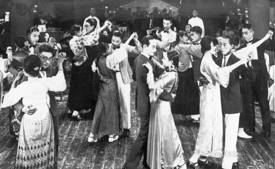 打开武侯人的“娱乐”记忆，竟然是时尚复古风的前辈