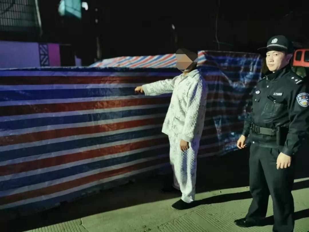 三笨贼偷桔子,三蠢贼