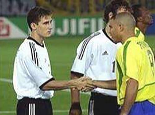 14年克洛泽为什么不是金靴,德甲金靴加助攻王克洛泽