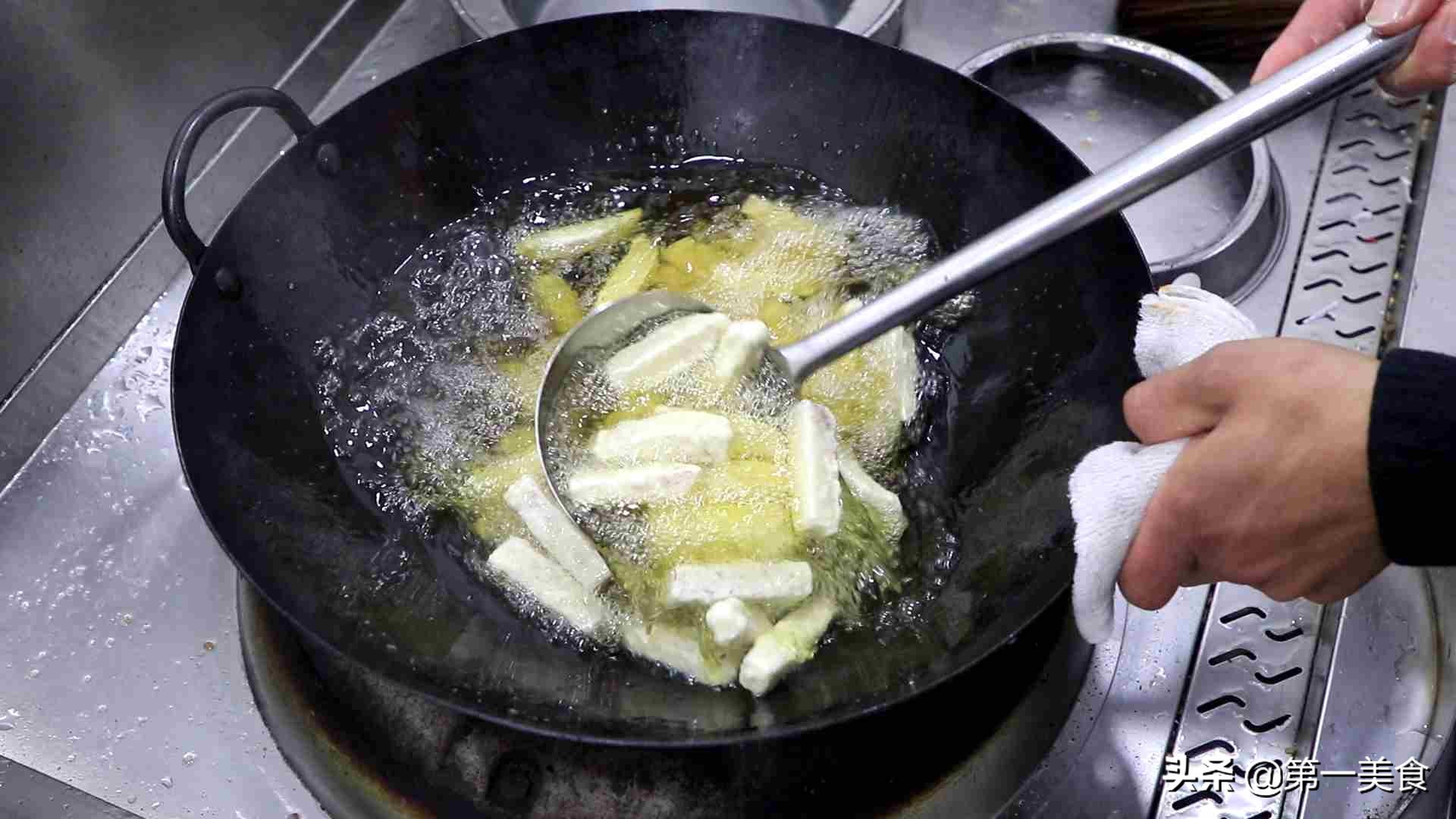 芋头怎么翻沙教程,翻沙芋头要下什么淀粉