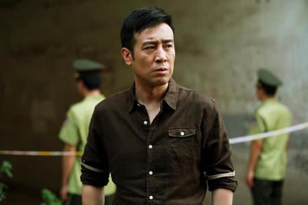 于和伟：幼年丧父，母亲45岁生他，25岁娶初恋，对女儿亏欠最大