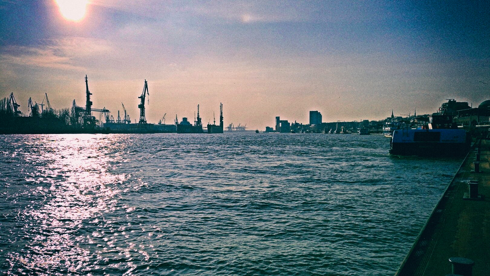 寰峰浗姹夊牎涓浗涔嬫梾,寰峰浗姹夊牎鏃呰