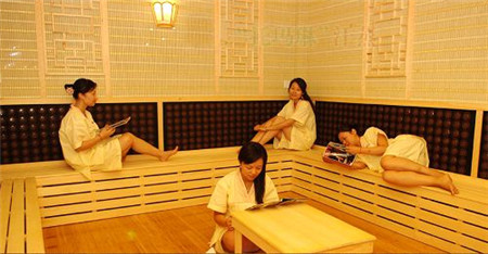 汗蒸真的可以排毒养颜、祛湿除寒？医生：这6类人，倒贴钱也别去