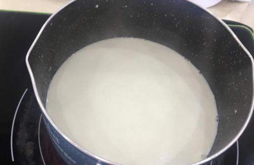 变质牛奶喝了怎么办,过期的豆浆和牛奶能浇花吗