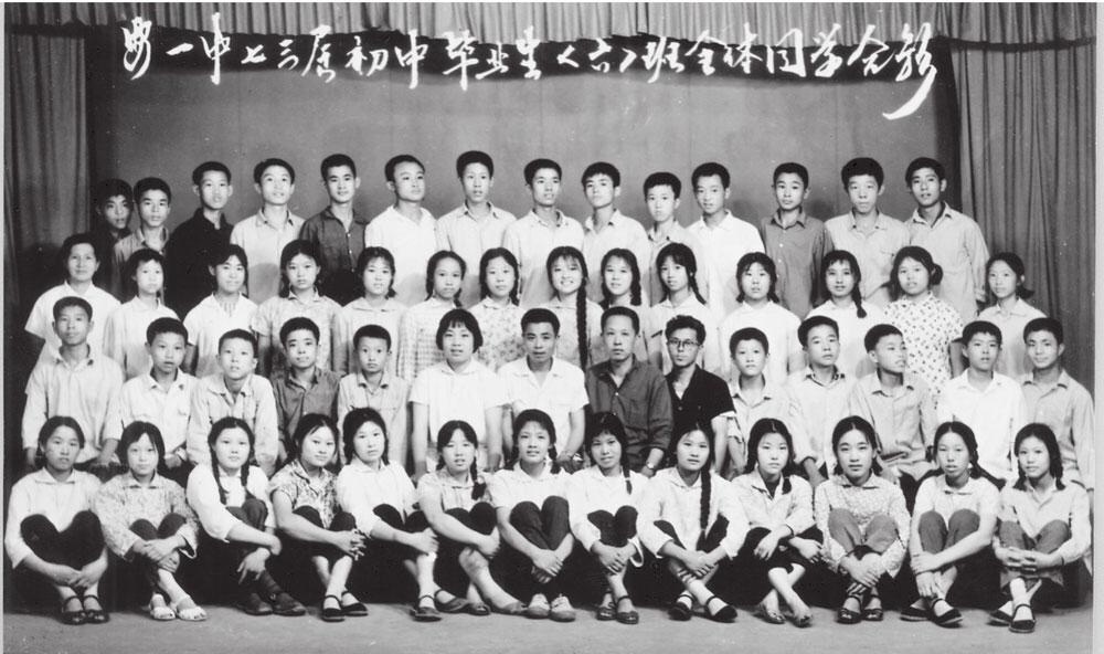 63岁北京女人，曾经开88家餐馆，身家过亿，却被资本踢出局，为啥