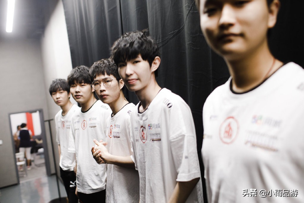 初晨打野什么水平,初晨2022年春季赛打野排名