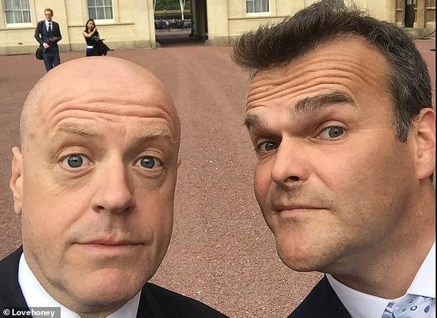 濂崇帇鎺堜簣鍕嬬珷,濂崇帇鎺堜簣鐜嬪啝