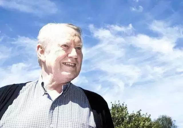 戴15块钱的手表,戴15美元手表