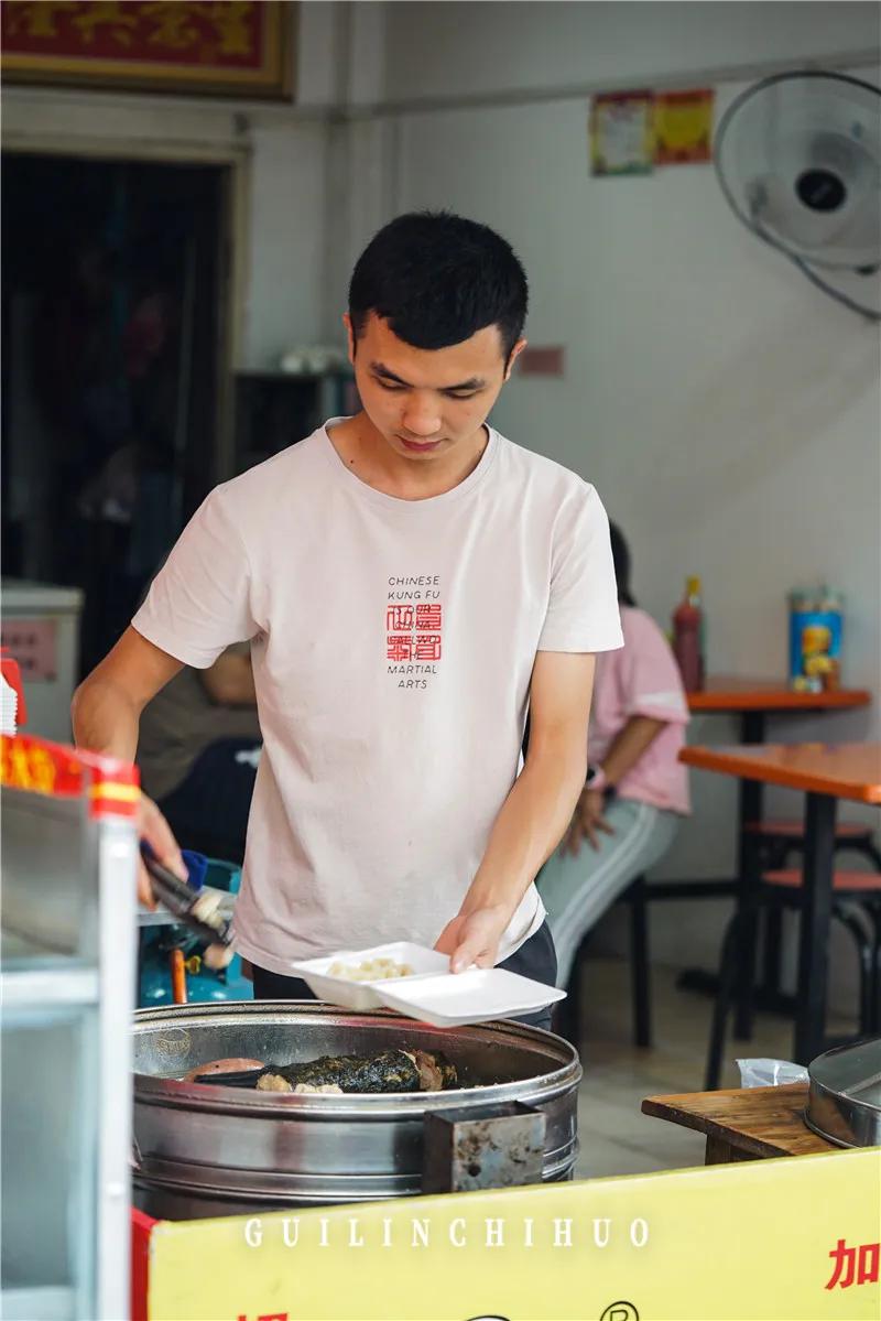 三里美食一条街,隐藏在巷子里的神秘小吃