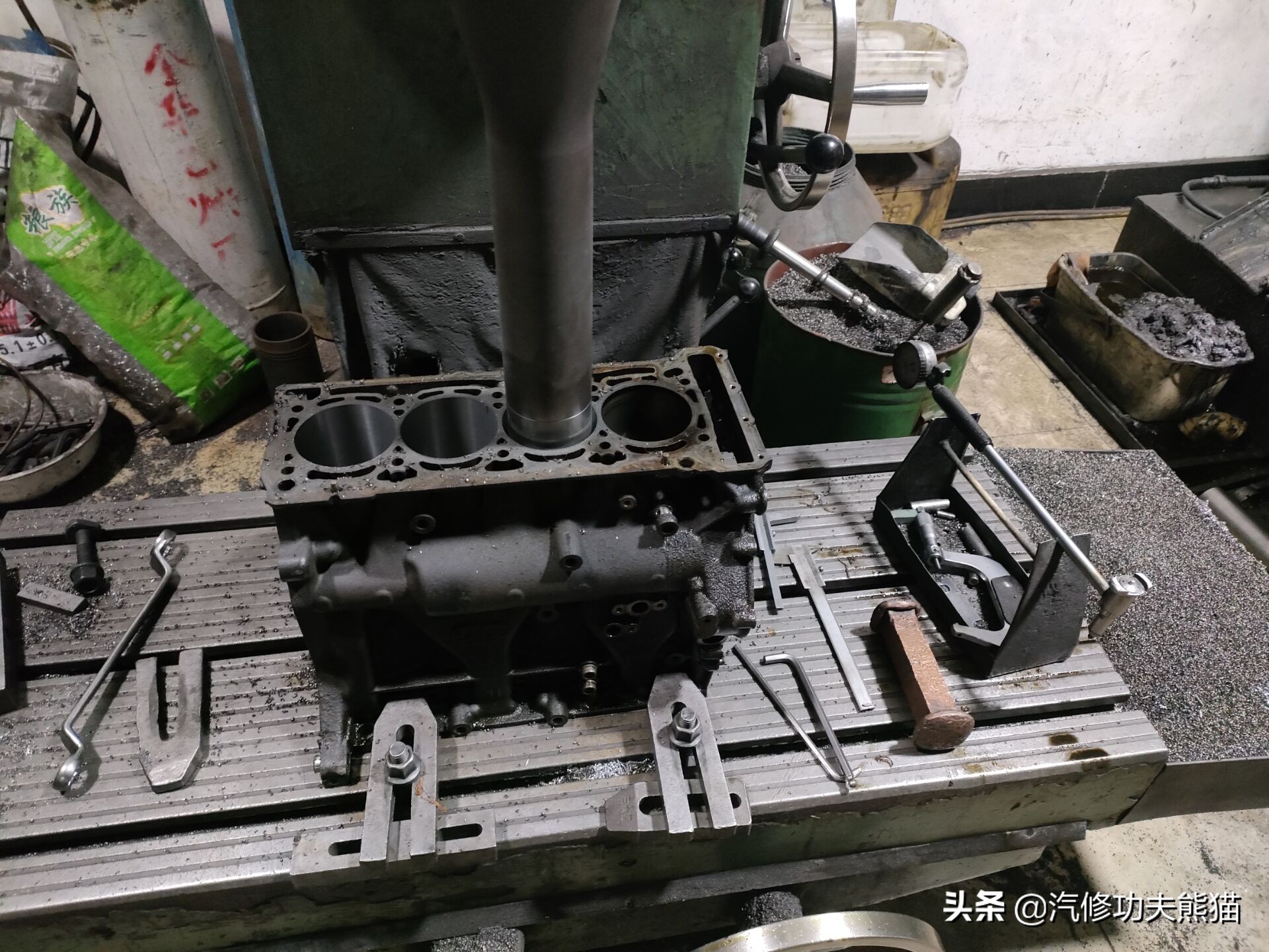 斯柯达昊锐烧机油维修视频,大众斯柯达昊锐1.8t烧机油