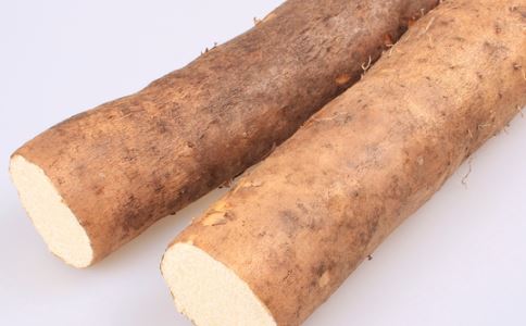 皮肤有色斑怎么保养,痘痘长完皮肤有白色斑