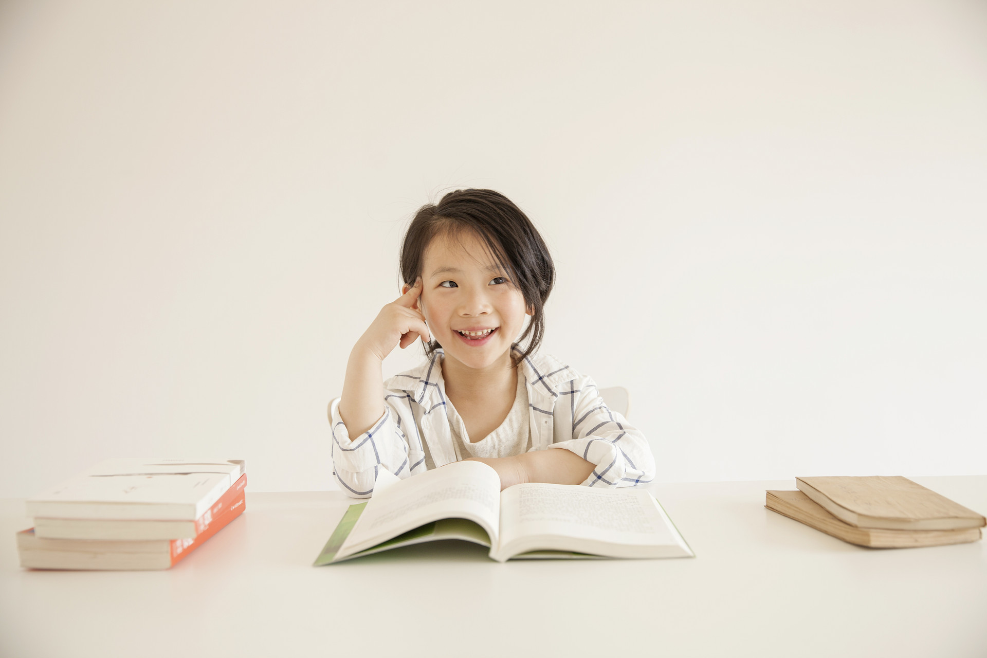 9岁半女早熟来月经需要治疗吗,9岁女童来例假是早熟怎么干预