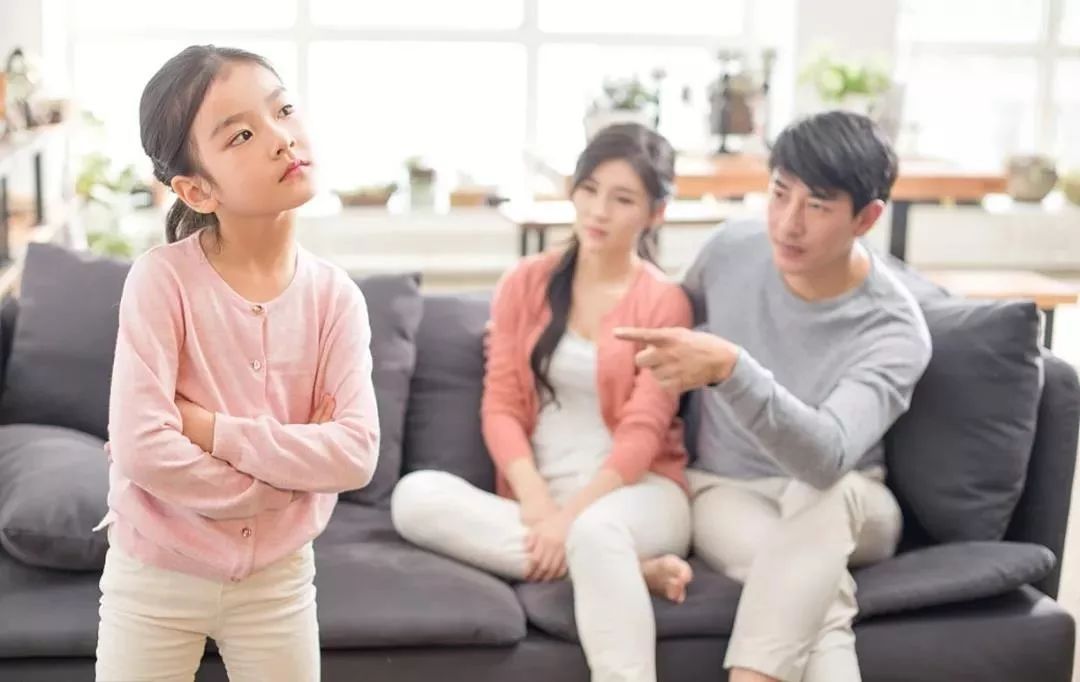 孩子4岁了脾气很倔要怎么样教育,4岁小孩脾气犟怎么纠正