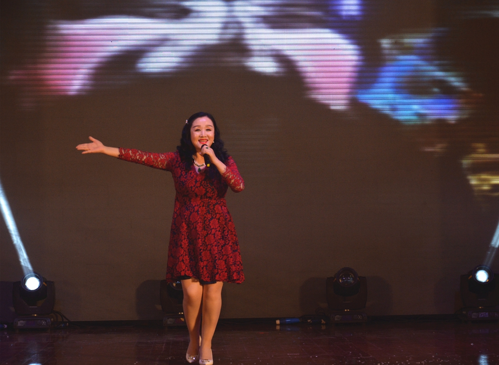 鍗冧汉骞翠細鐩涘吀鍦嗘弧鎴愬姛,楹︾敯缇庨2019杩庢柊鏅氫細