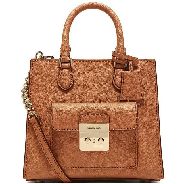 适合年轻人的轻奢包包推荐,百搭小众轻奢包包