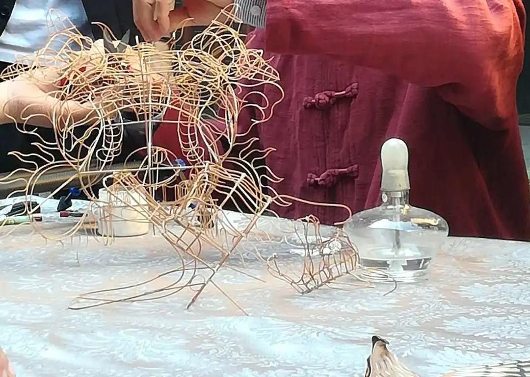 潍坊风筝“飞”入进博会