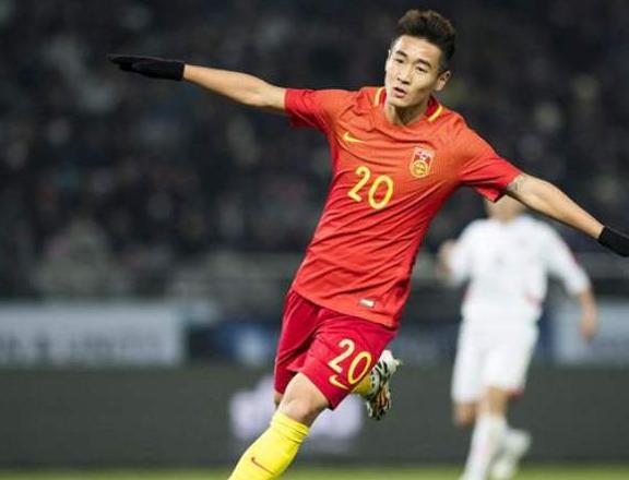 恒大球星多赚钱？细数一下恒大高薪球星薪资，最高的上亿