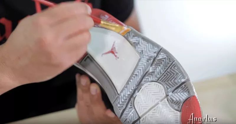 球鞋脏了怎么处理,球鞋表面脏了怎么清理