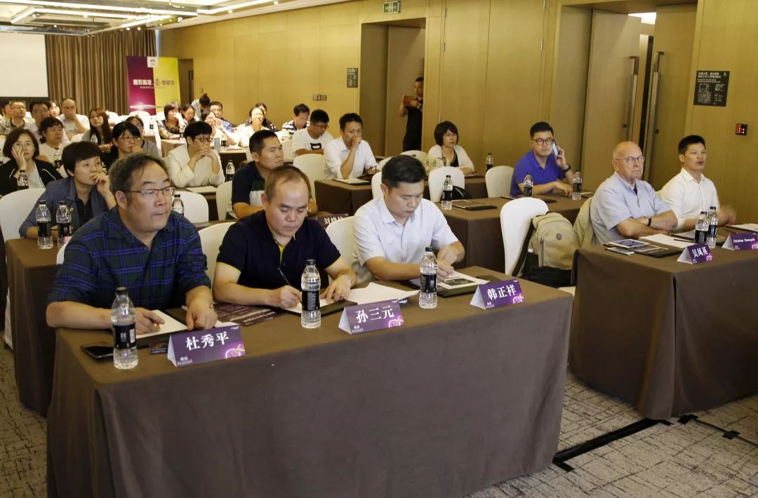 2018海外专家巡讲会走进徐州顶尖专家“把脉”肺癌精准治疗