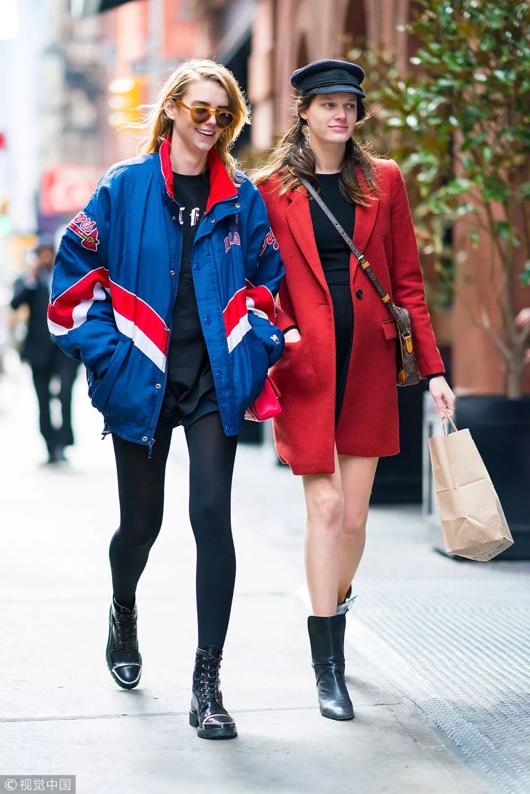 鍞愬澶嶅彜鎾炶壊鏍煎瓙鍚屾,琚攼瀚ｆ儕鑹崇殑鐬棿