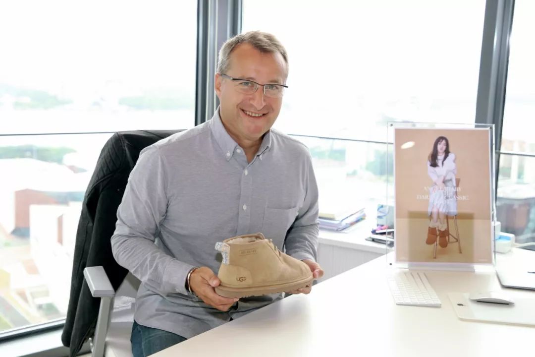 ugg雪地靴什么样子,ugg正宗雪地靴