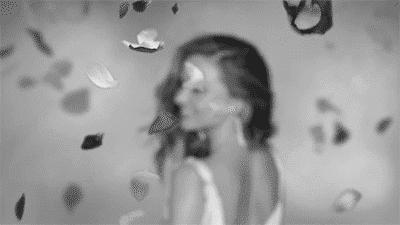 “30岁又怎样，老娘有钱”采访完300位女性我才知道……