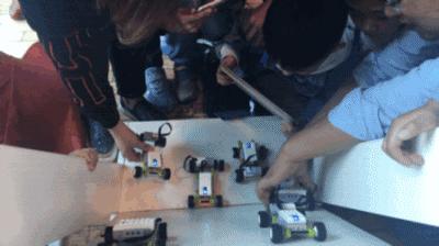 机器人团队激烈角逐,工业机器人团队比赛