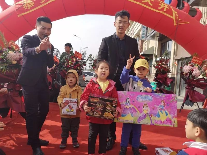 鍒涙剰鍢熷槦鍎跨鑹烘湳涓績,鍒涙剰鍢熷槦鍎跨鑹烘湳鎴愰暱涓績