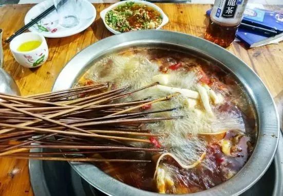 乐山嘉州长卷天街黄氏麻辣烫菜单,市中区乐山麻辣烫哪家最好吃