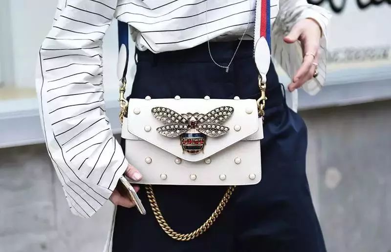 50块就能买到明星同款包,花几十块钱买名牌包