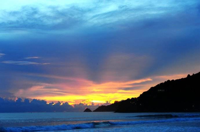普吉岛邦涛海滩攻略,普吉岛十大必去景点推荐