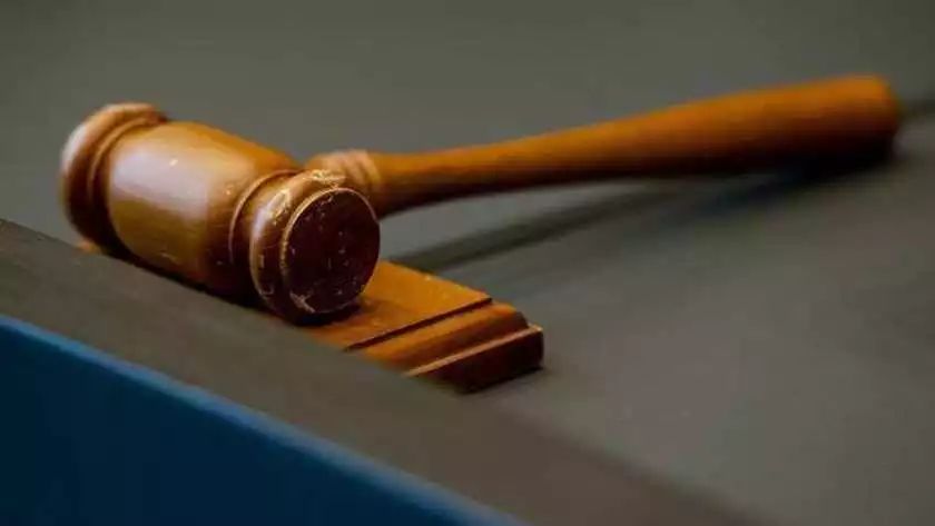 荷兰机场最新新闻,荷兰最新突发事件