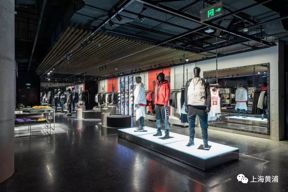 购物品牌｜抢在纽约之前！全球首家耐克HouseofInnovation登陆南京东路