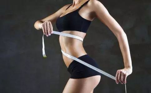 酒吧的烟是什么,酒吧里的烟管子是啥