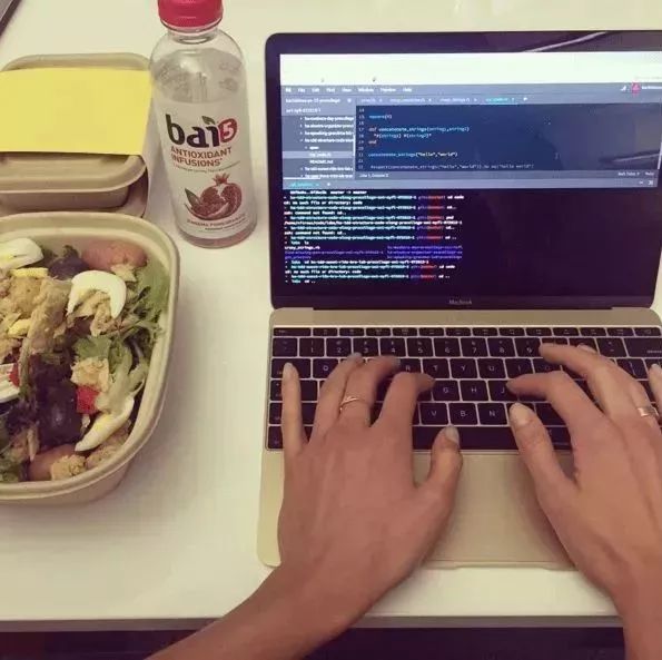 karliekloss婚礼完整版,karliekloss官宣