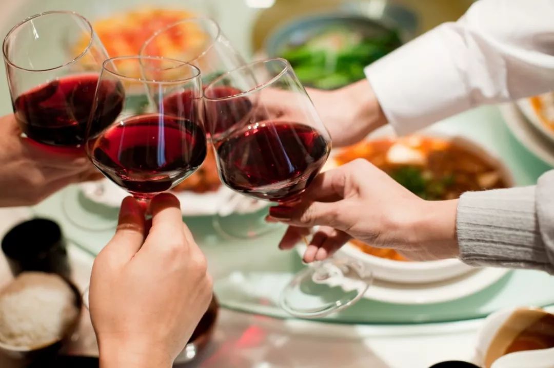 爱吃重口味辣的东西是什么原因,爱吃重口味的坏处