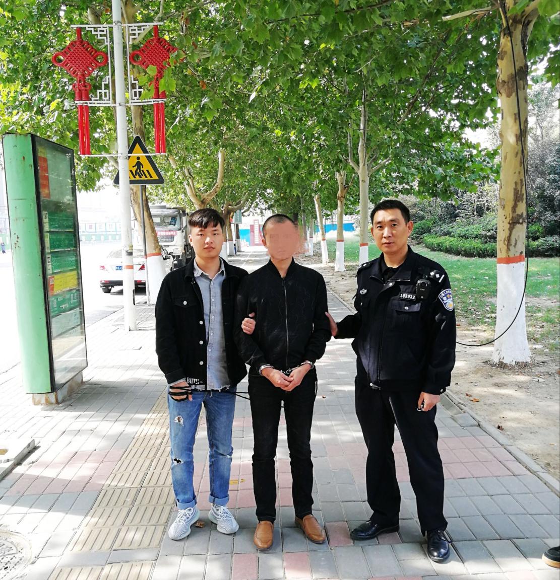 小偷入店盗窃事件,胆子太大了敢敲门偷东西