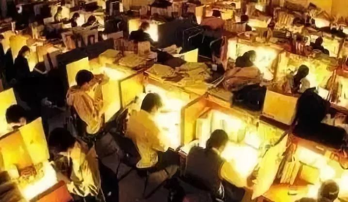 大一挂科了还有必要努力吗,大学挂科是不是一件挺难过的事情