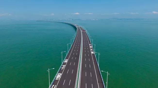 这座“中国桥”，体现了一种精神、一种能力、一种志气！