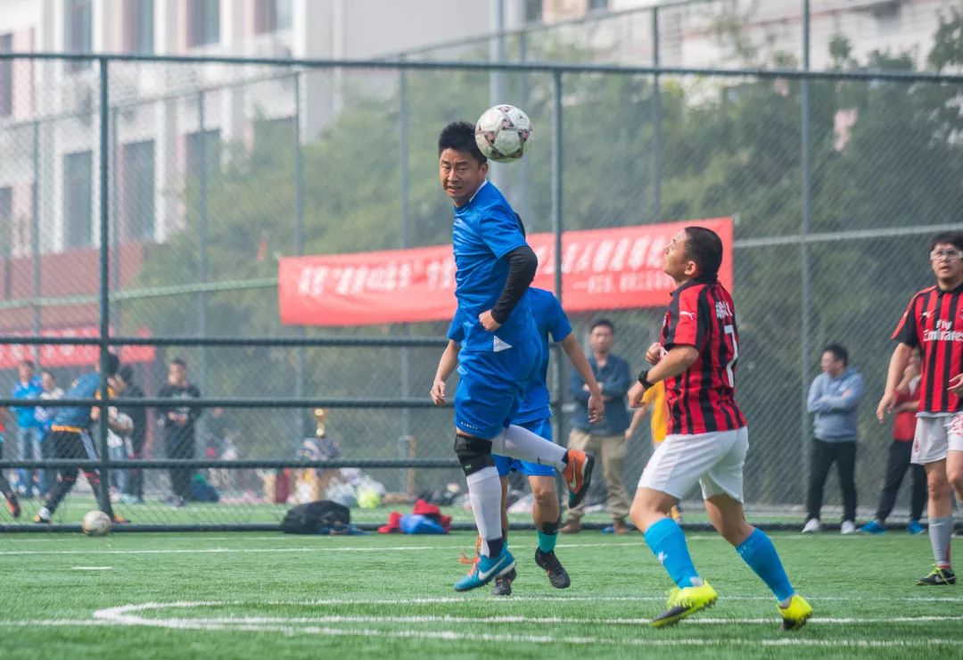 绿茵场上的RUC后勤人｜你们顽强拼搏的姿态，最帅！