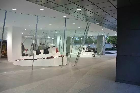 cdg潮牌,弄潮潮牌