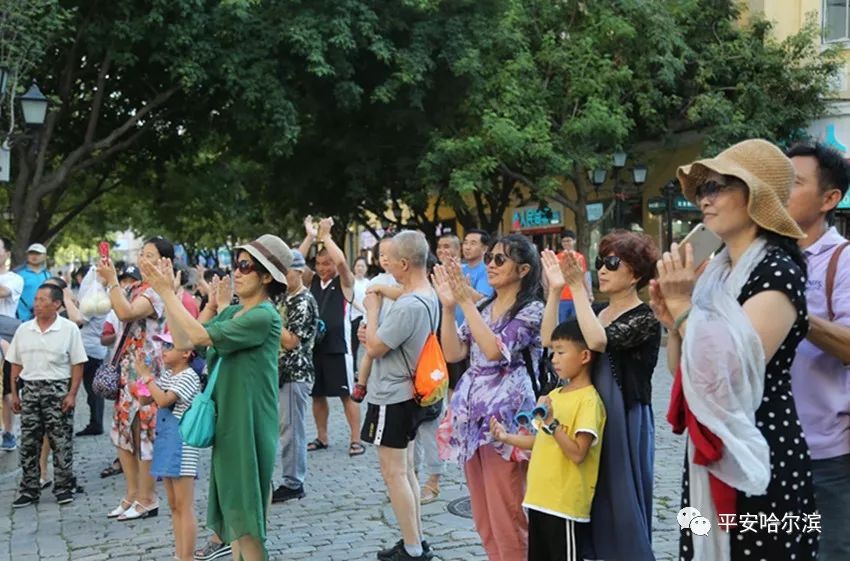 百年老街，流淌着公安民警的歌儿