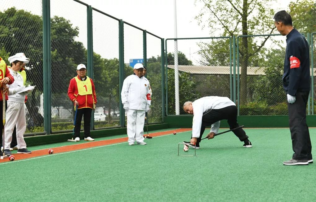 没看错，这场比赛选手平均年龄超70！