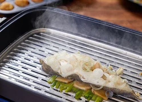 来自英国的网红多功能锅，煎、烤、炖、煮、蒸，一锅吃天下