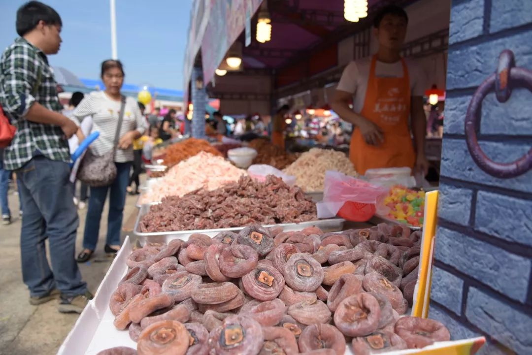 汇聚美食优惠团购,今年梧州宝石美食节在什么地方