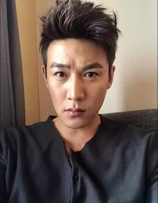 罗晋普天同庆,唐嫣罗晋官宣婚讯甜到齁