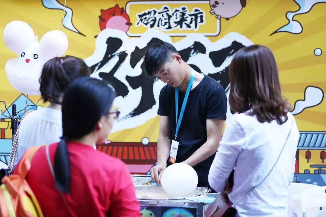 城市走散歌词,城市走哪条车道