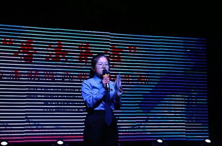 这一夜场集市有亮点，看剧学法两不误！