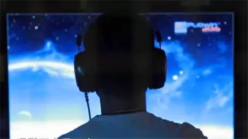 “黄鳝门”事件女主角：刚开始心里抵触，两个月赚9万