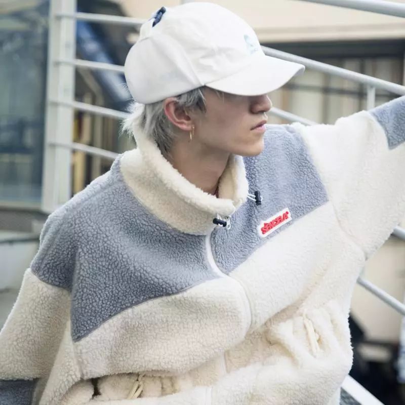 aj4涂鸦白蓝,aj4涂鸦联名灰麂皮